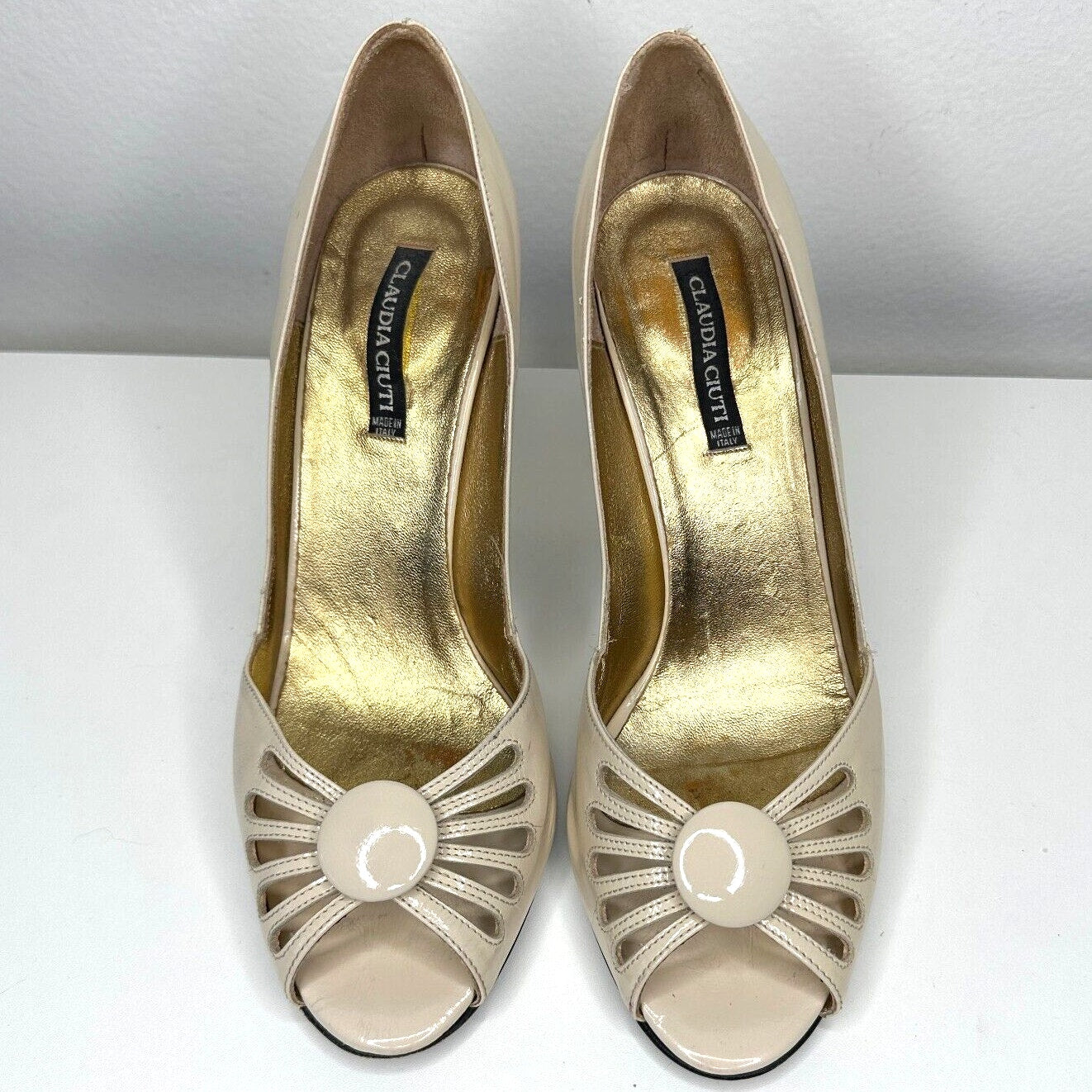 Claudia Ciuti Nude Cream Patent Leather Open Toe Heels Center Button Cut Outs 8