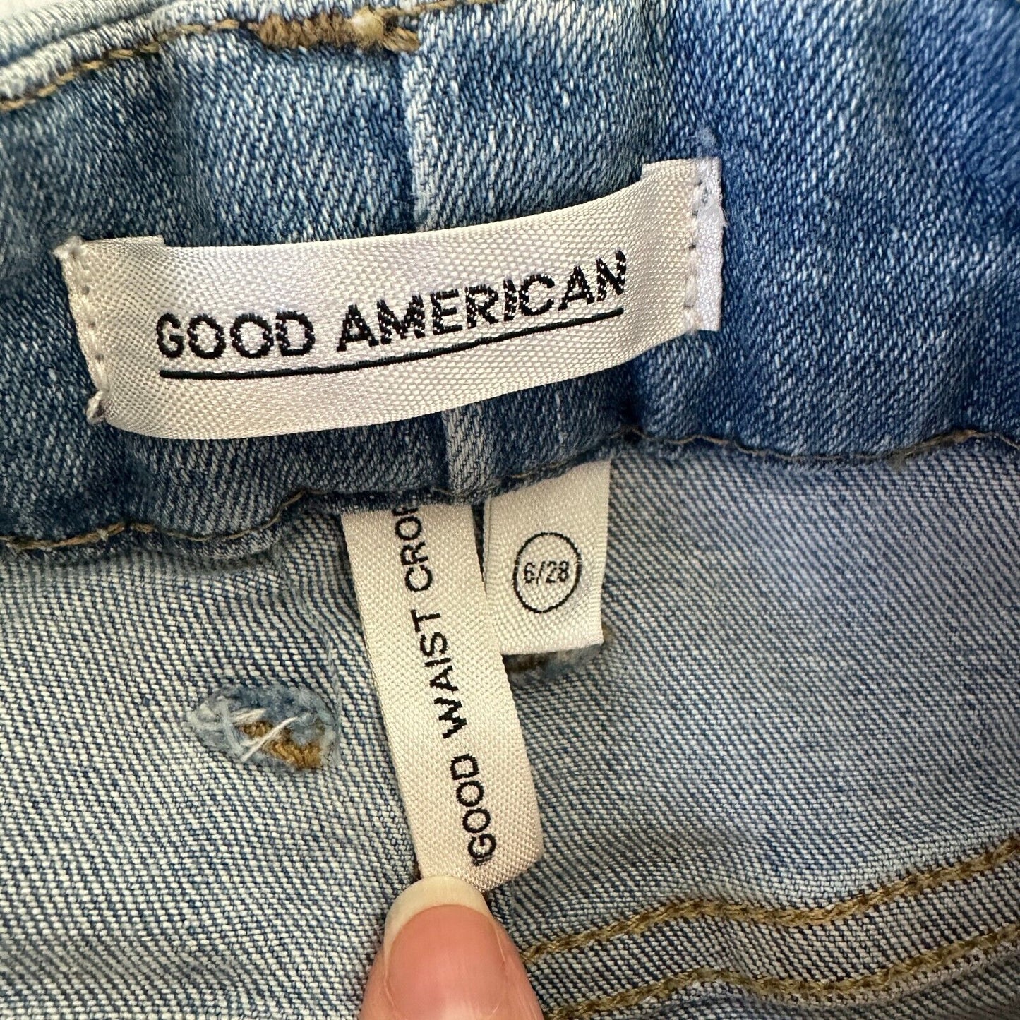 Good American Light Blue Med Wash Good Waist Crop Distressed Knee Jean 6 / 28