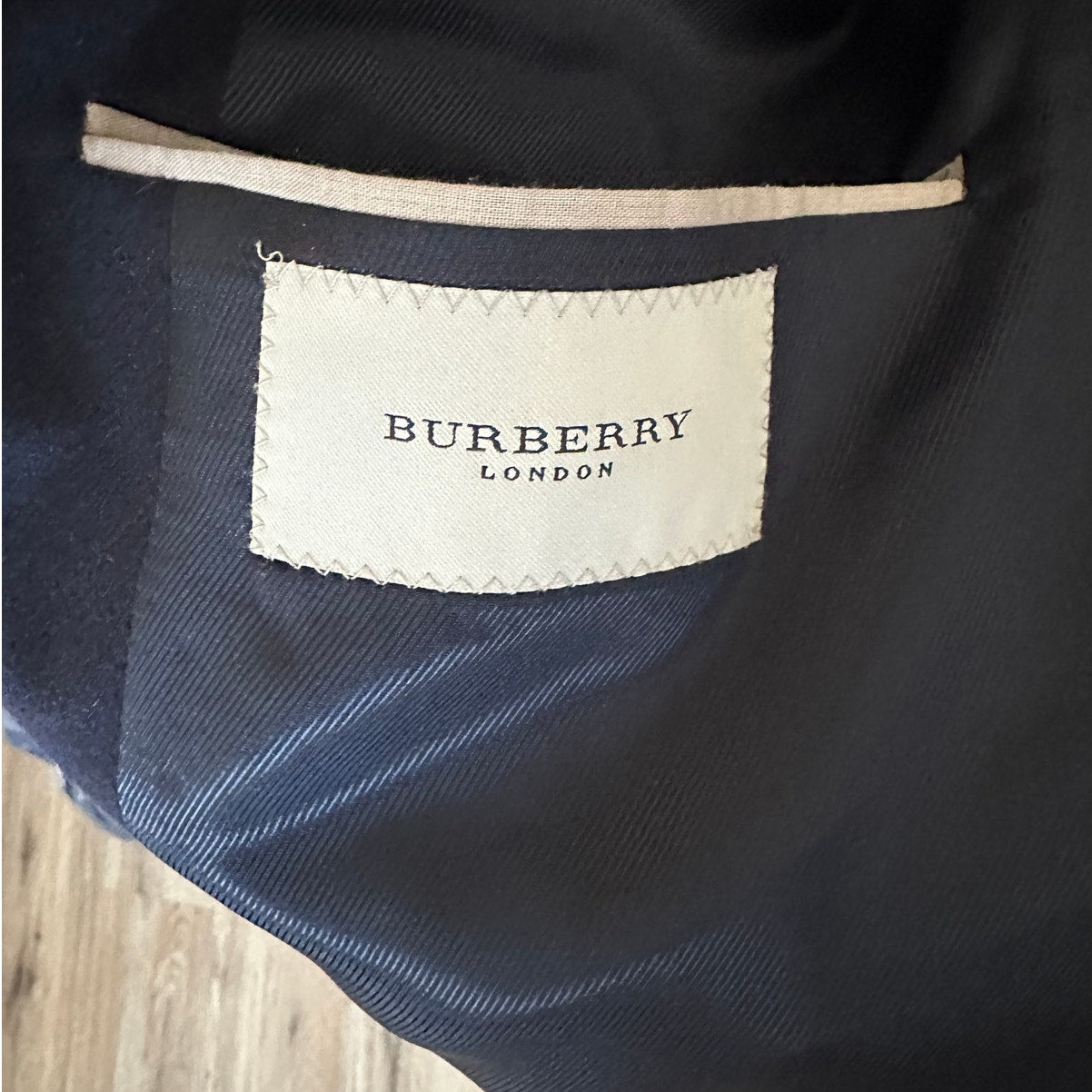 Burberry 100% Cashmere Black Bond Street 2-Button Blazer Jacket 40 Long