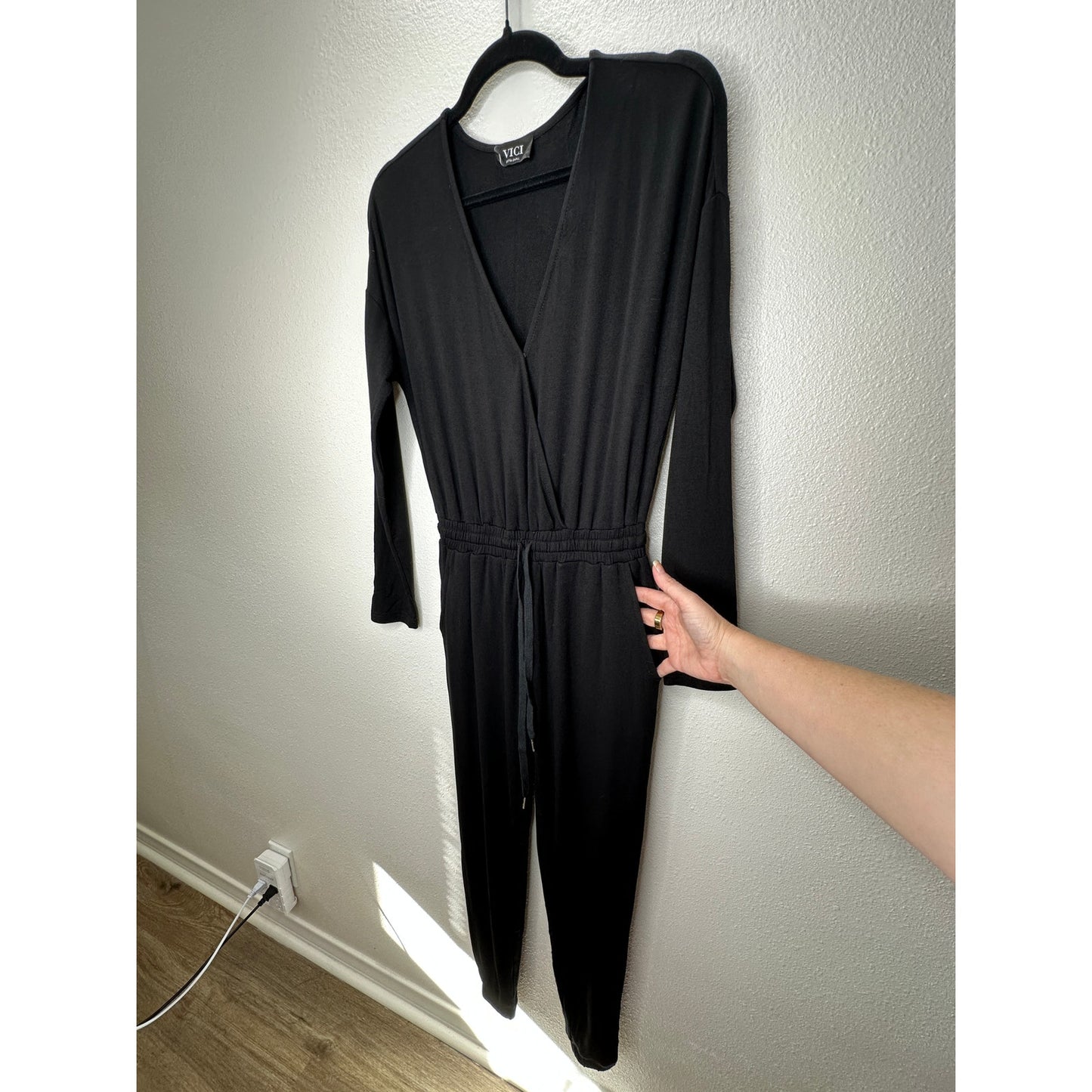 VICI Black Colette Deep-V Long Sleeve Pocketed Drawstring Jumpsuit XS