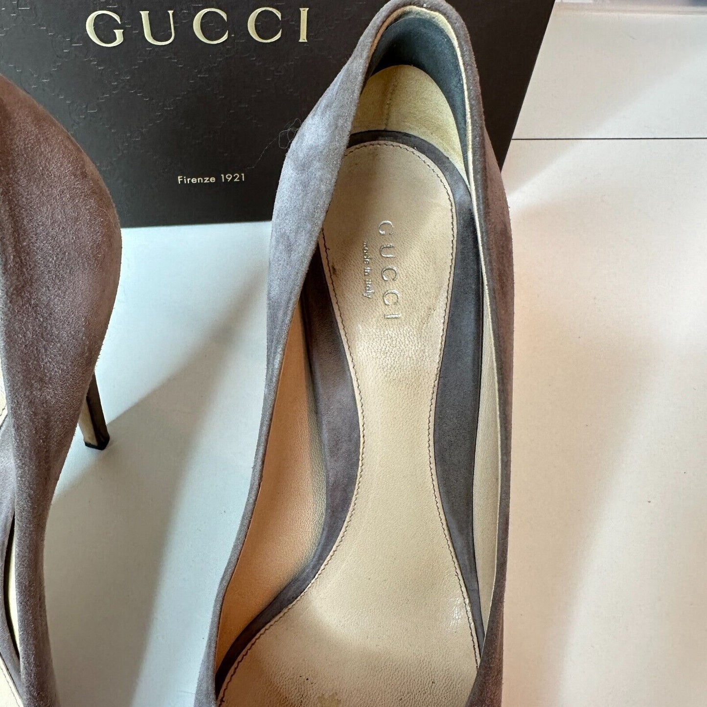 Gucci Kid Scamosciato New Mauve Gray Suede Horsebit Open Toe Stiletto Heel 38
