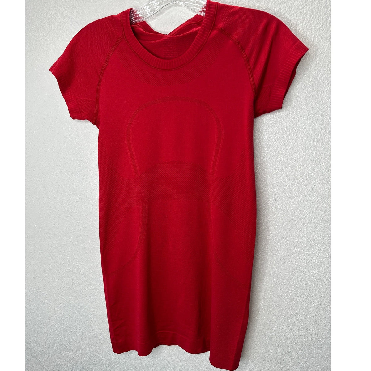 Lululemon Red Crush The Distance Swift Stride Short Sleeve Longline Top