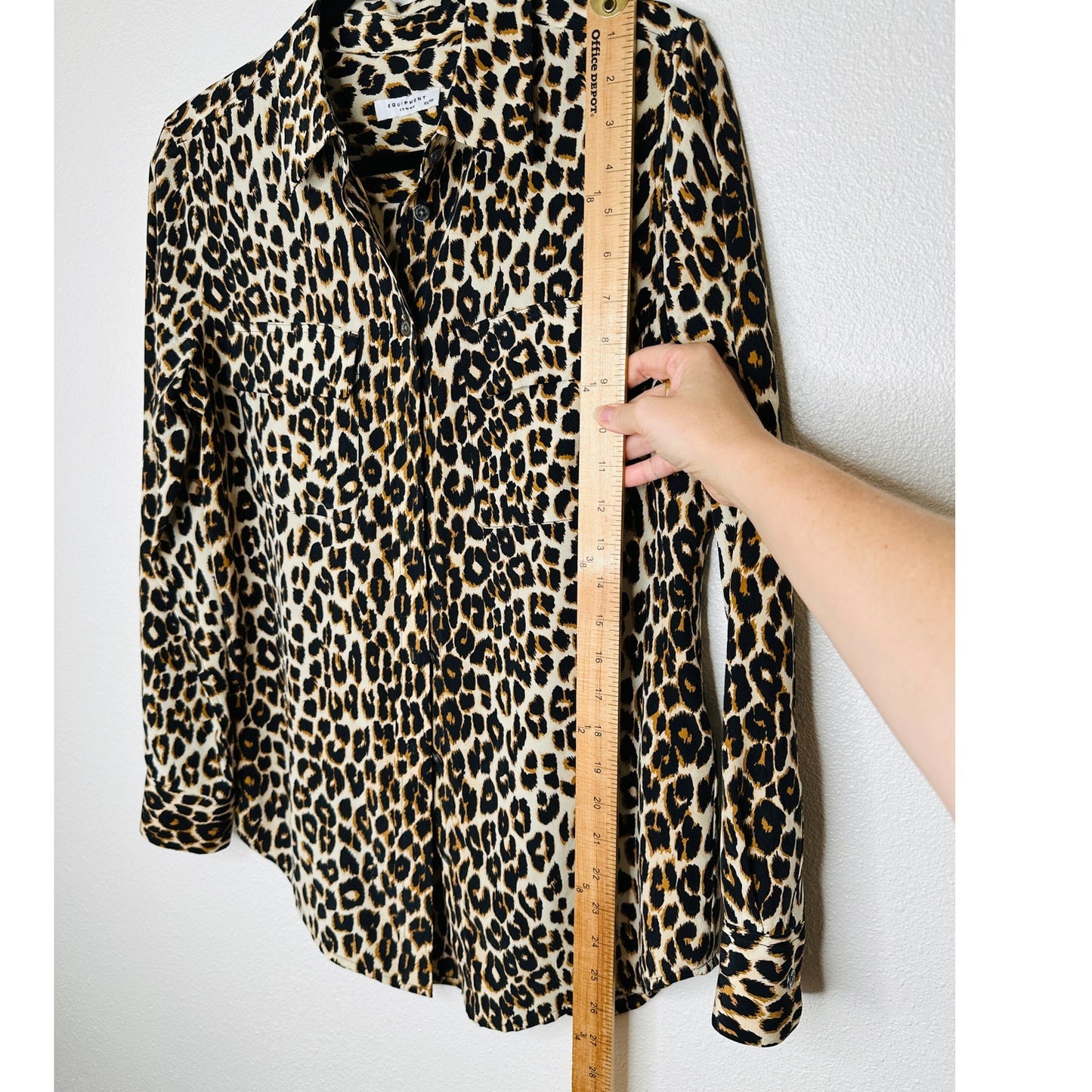 Equipment Leopard Print Long Sleeve Collared Button Up Silk Blouse XS