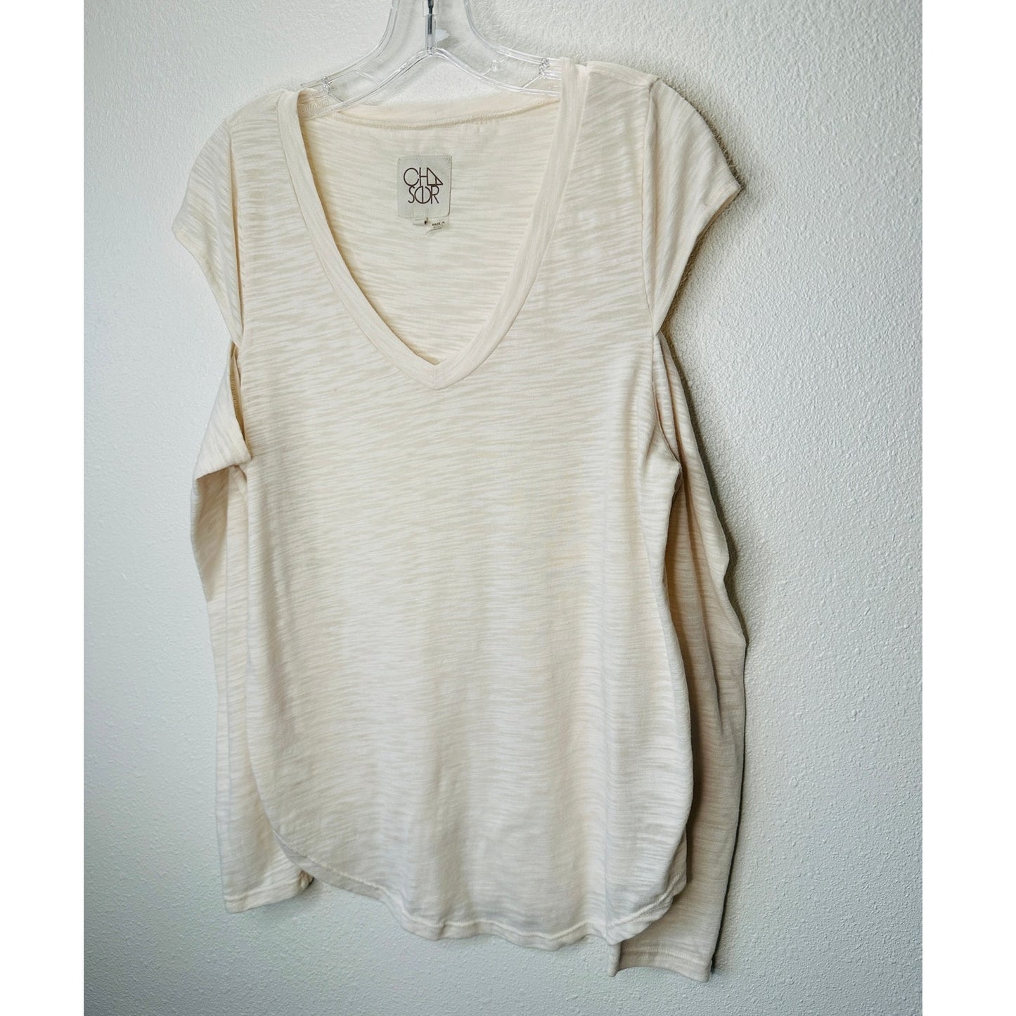 Chaser Cream V-Neck Cold Shoulder Long Sleeve Burnout Top L