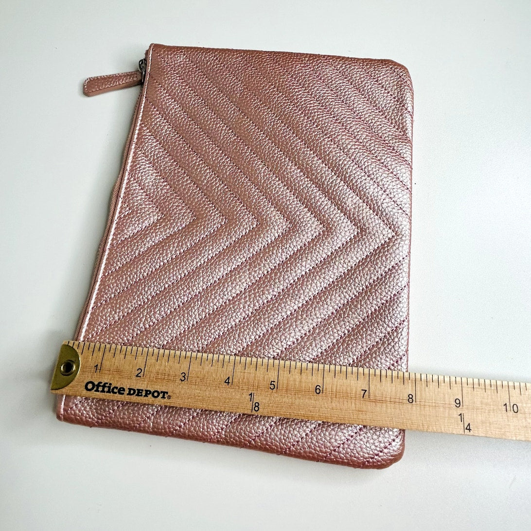 Chaviv by Violet Teriti Chic Metallic Pink Clutch Zip Close Chevron Design Purse