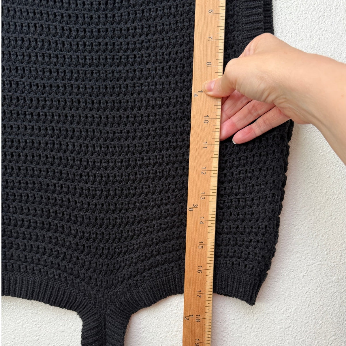 Et Clet Black Crochet Open Knit Wrap Tie Crop Sweater Vest L