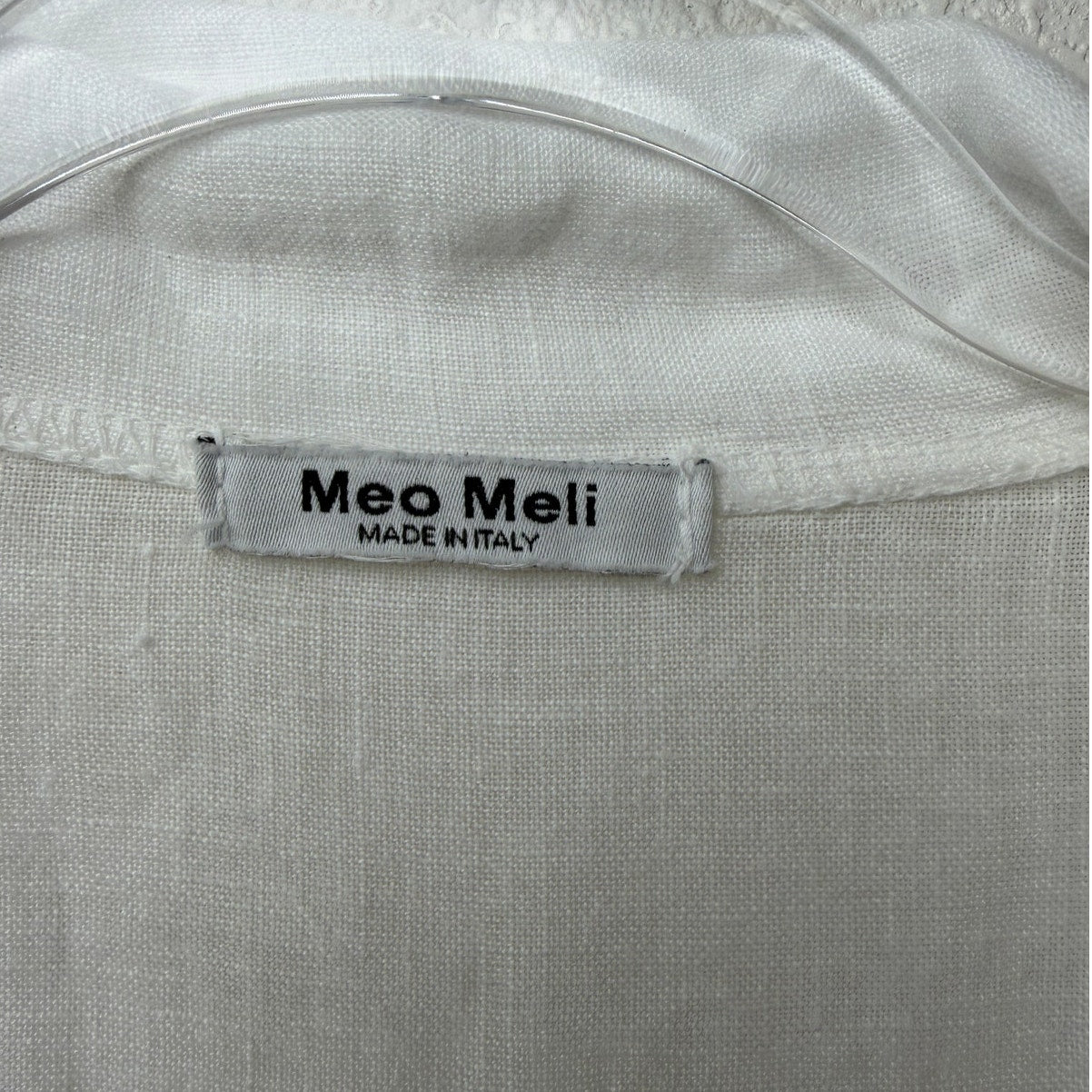Meo Meli White Linen Button Front Tie Hem Collared Blouse
