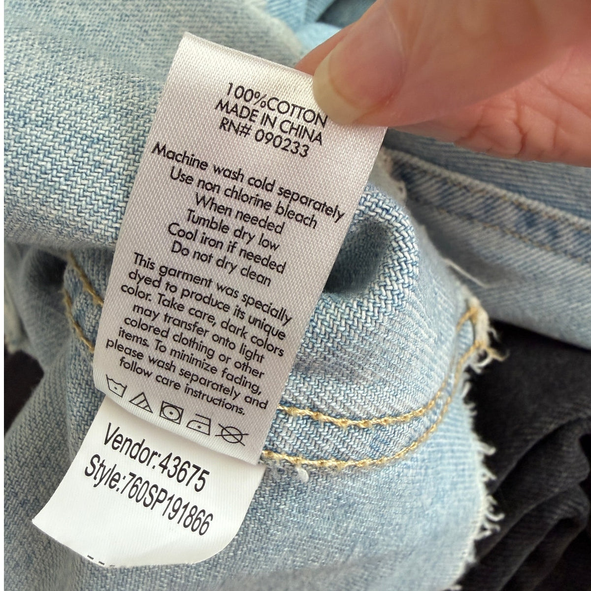 PacSun Distressed Cropped Denim Jacket Light Wash Raw Hem US M/L