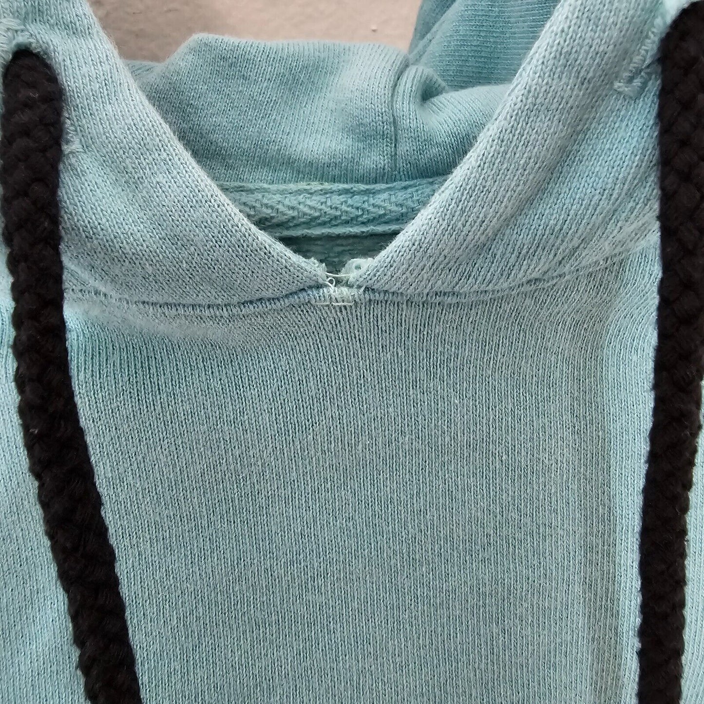 Post LA Adaptation Aqua and Black Graphic Long Sleeve Crop Hooded Sweater Small