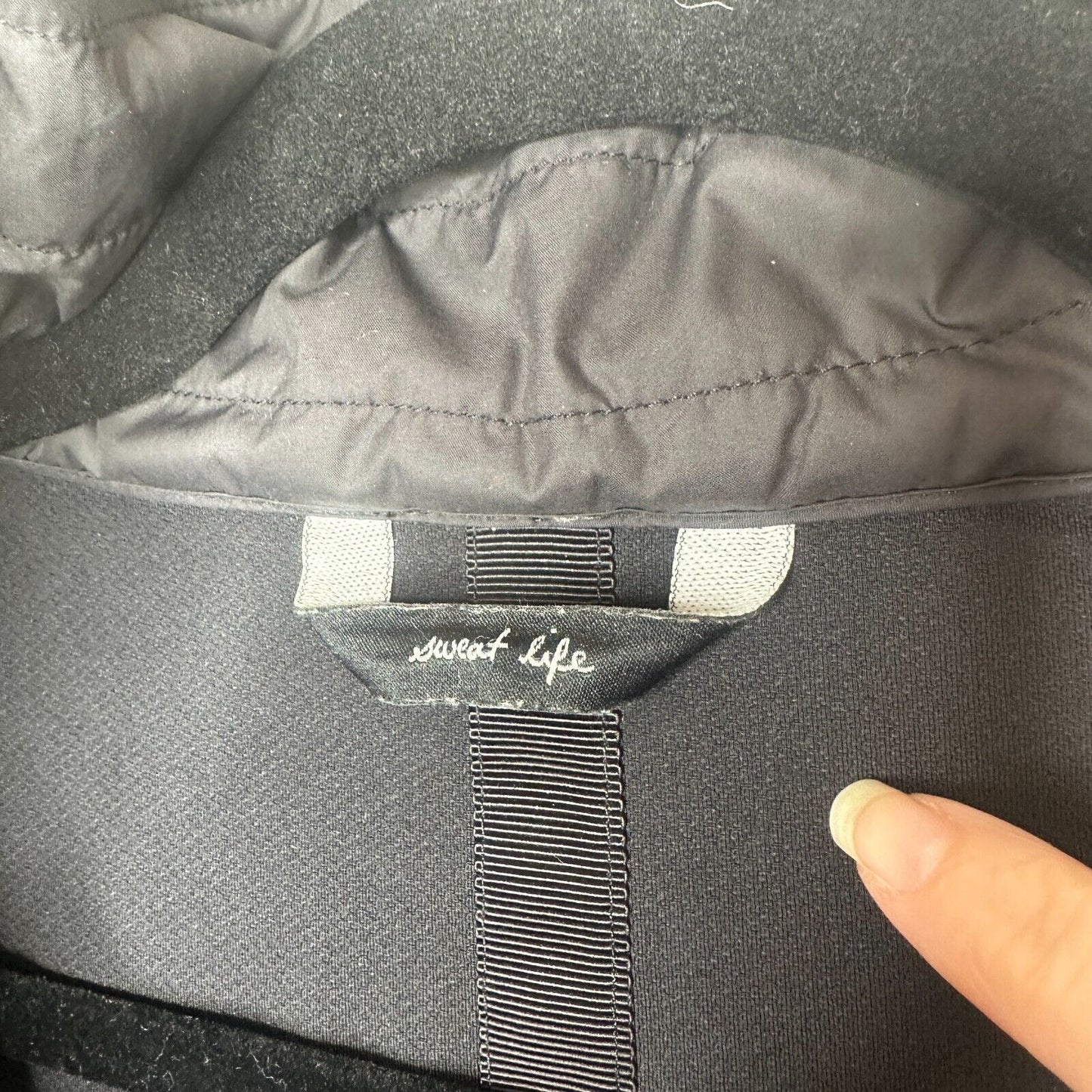 Lululemon Sweet Life Soot Black & Gray Stripe Biker Jacket Water Repel 4