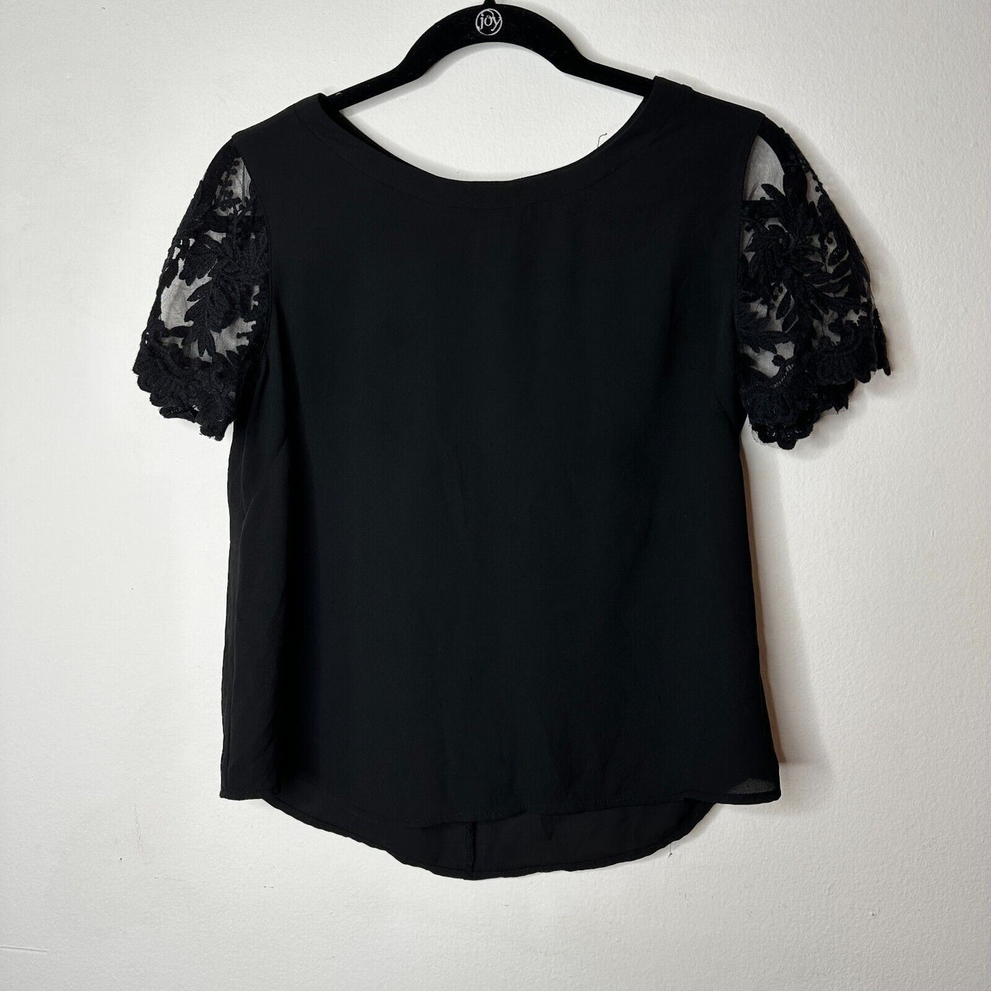 Lush Black Sheer Mesh Floral Lace Short Sleeve Keyhole Button Flowy Blouse M