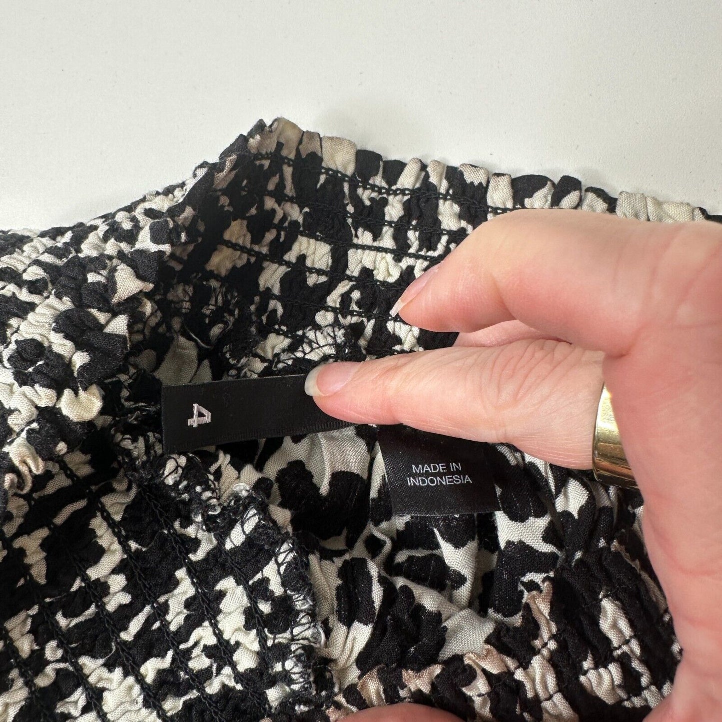 H&M Divided Leopard Print Cream and Black Ruffled Saucy Mini Skirt Smock Waist 4