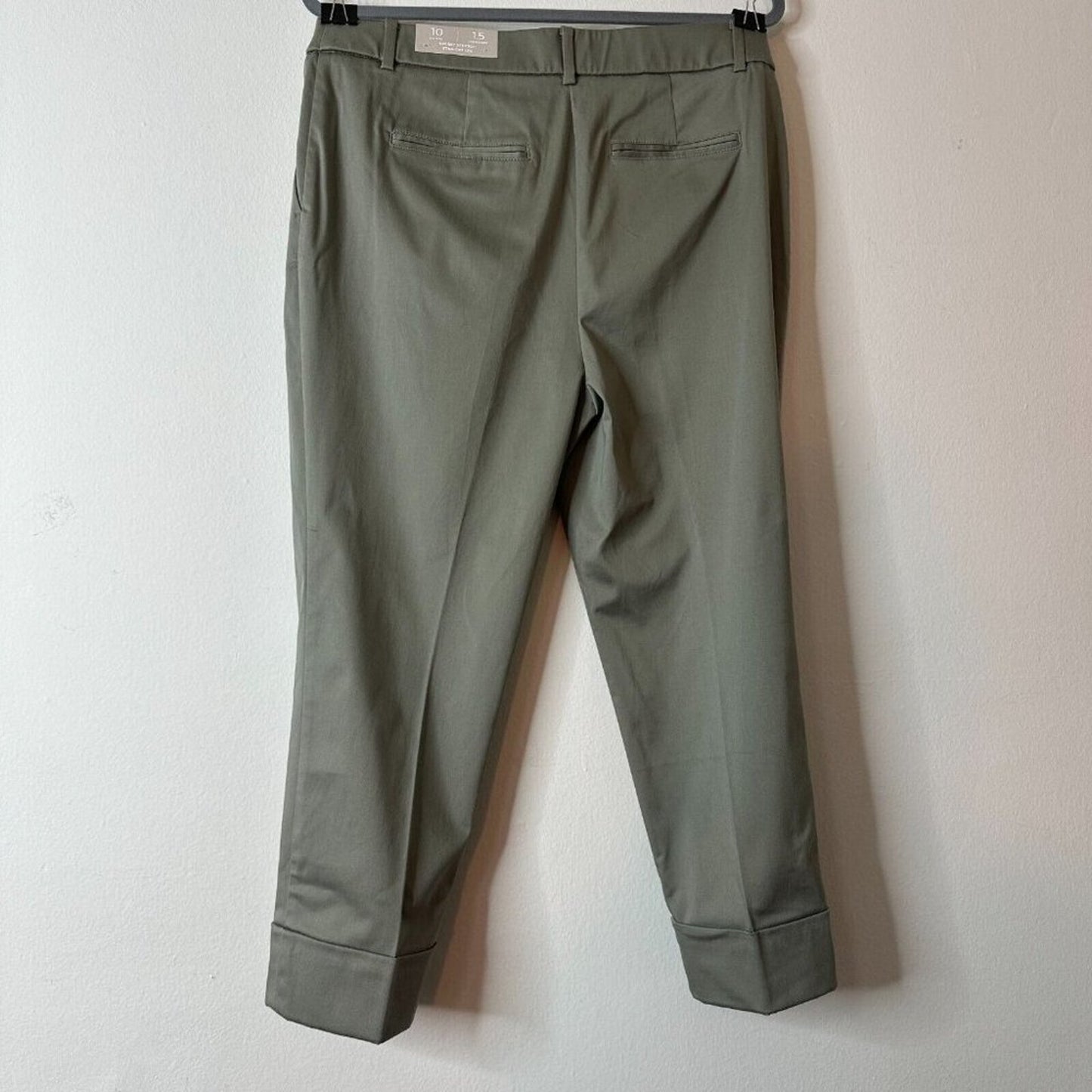 NWT Chico's Secret Stretch Straight Leg Cuffed Crop Pant Vetiver Olive Gray 10