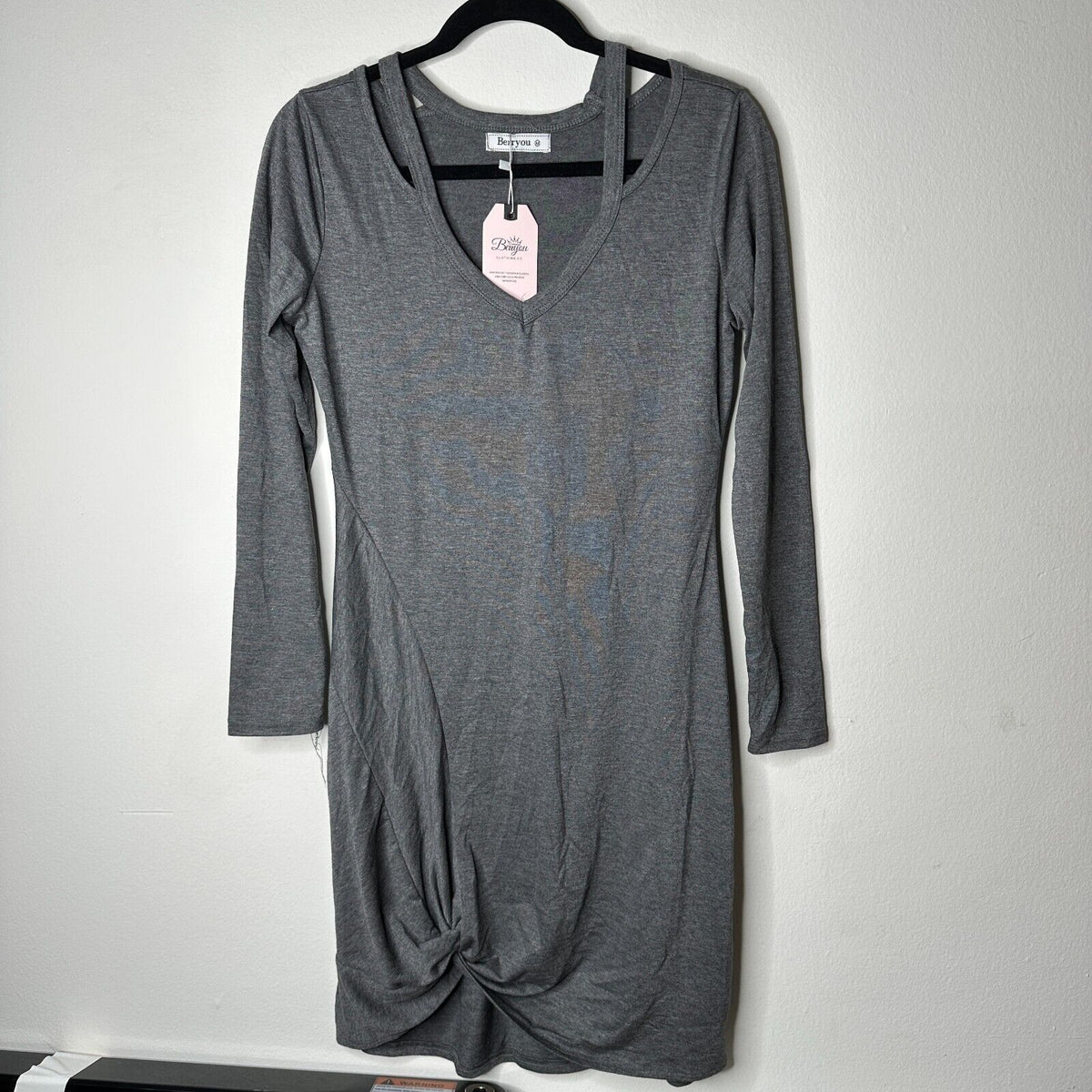 NWT Berryou Gray Cold-Shoulder Long Sleeve Front Tie Hem Knit Mini Dress Medium
