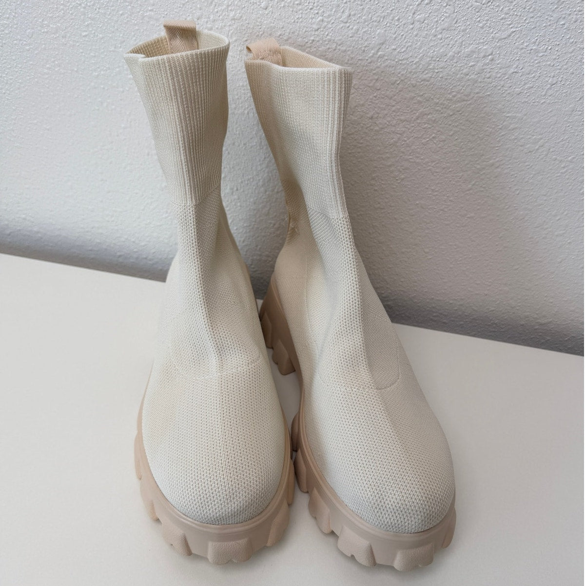 Women's Cream Knit Platform Sock Booties Chunky Lug Sole Boots Size 7