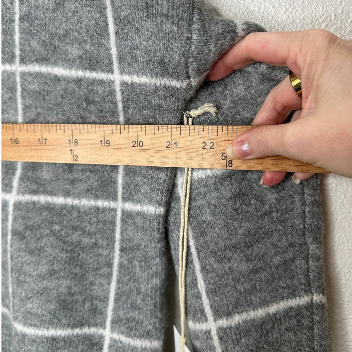 NWT Lumiere Gray & White Windowpane Cowl Neck Sweater S