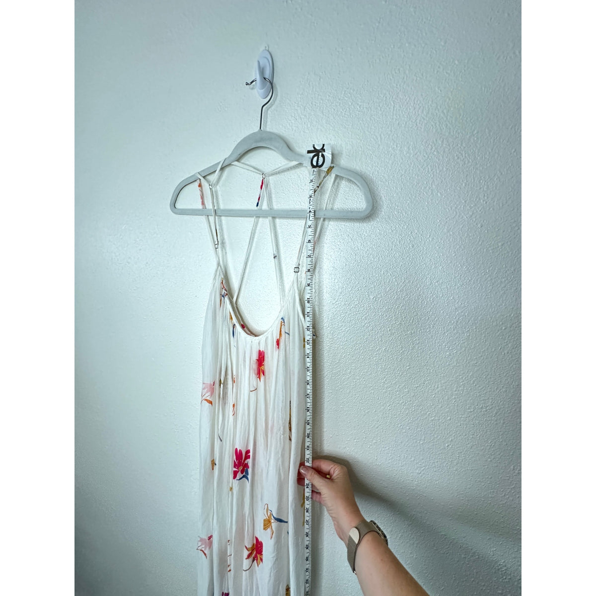 Lovestitch White Mimi Floral Print Sleeveless Scoop Neck Cross-Back Maxi Dress