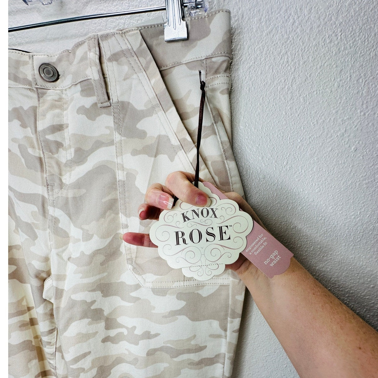 NWT Knox Rose Tan Army Camo Print Skinny Mid Rise Ankle Jean 10