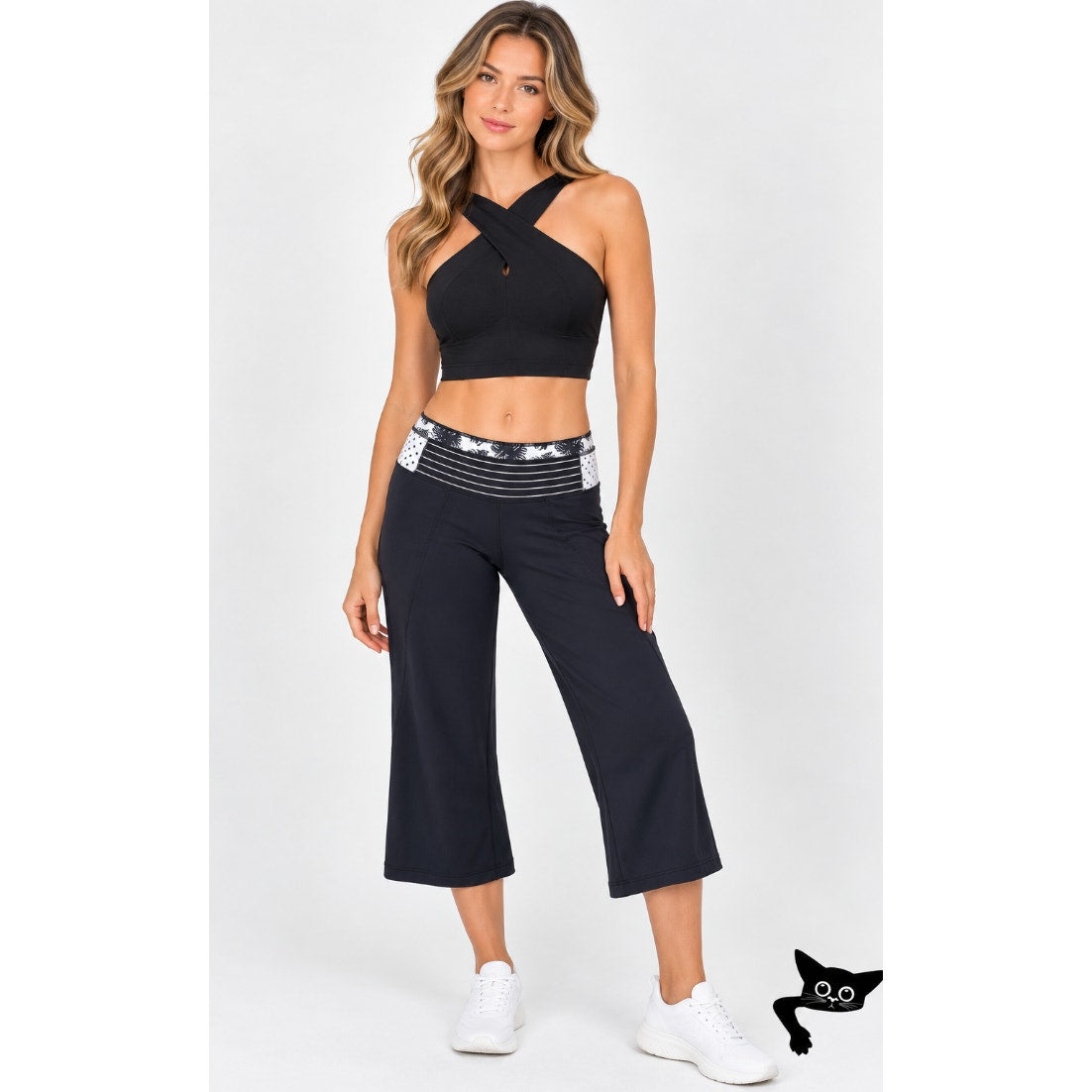 Lululemon Black Wide Leg Crop Legging Floral Stripe Black and White Waistband 6