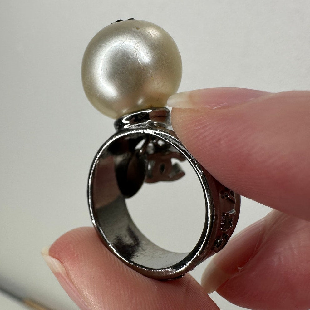 Chanel Paris Silver  Embossed Logo Pearl Crystal Heart Dangle Ring 6.5