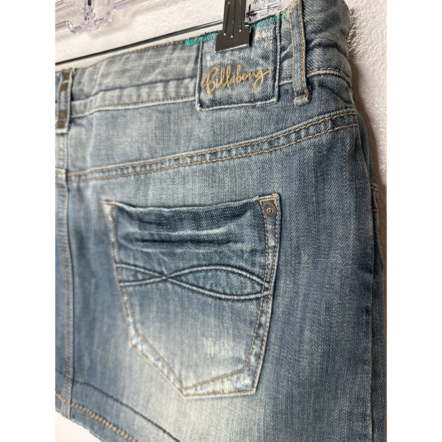 Billlabong Y2K Medium Wash Low Rise Tan Stitching Jean Skirt 7