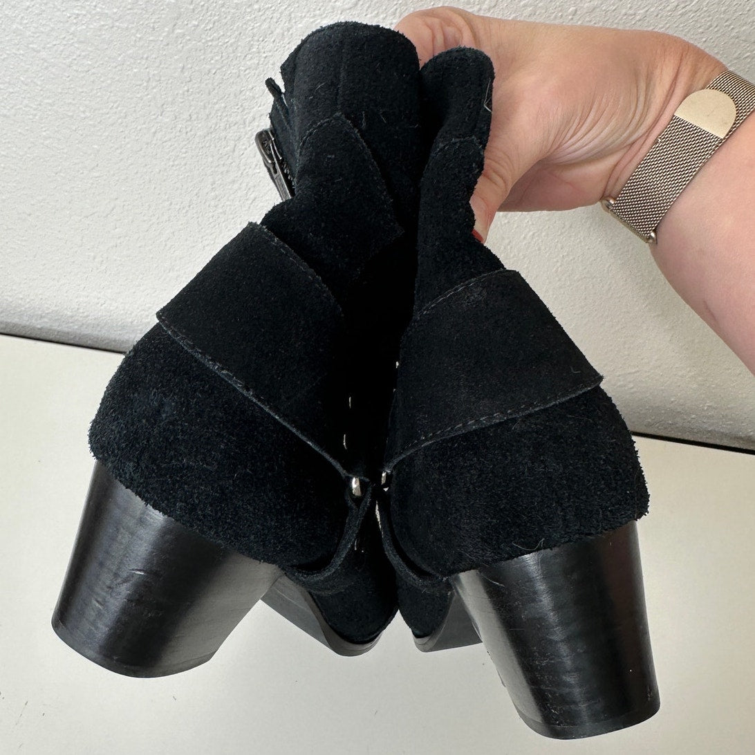 Caverley Black Suede Western Heeled Zip Ankle Boot Booties 39 / 8