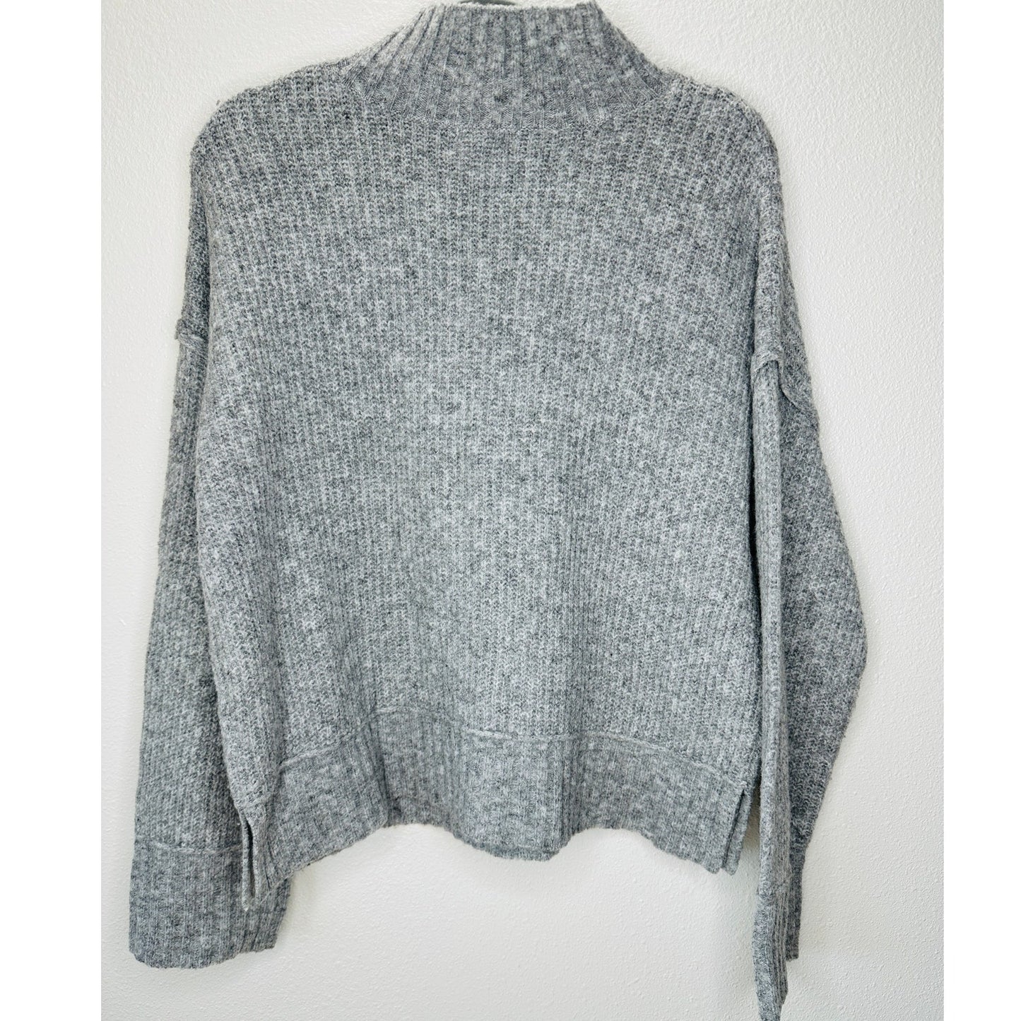 The Workshop Gray Keepin It Cozy Knit Boxy Long Sleeve Sweater M