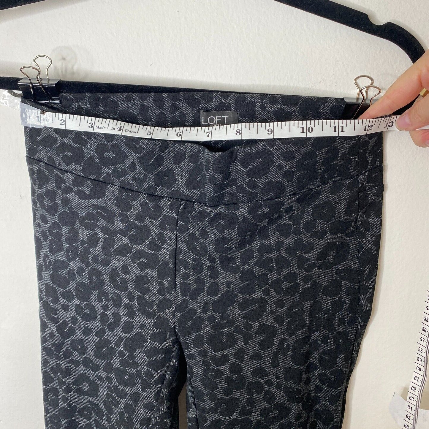 Loft Black and Gray Muted Leopard Print Ponte Leggings Jeggings High Waist XSP