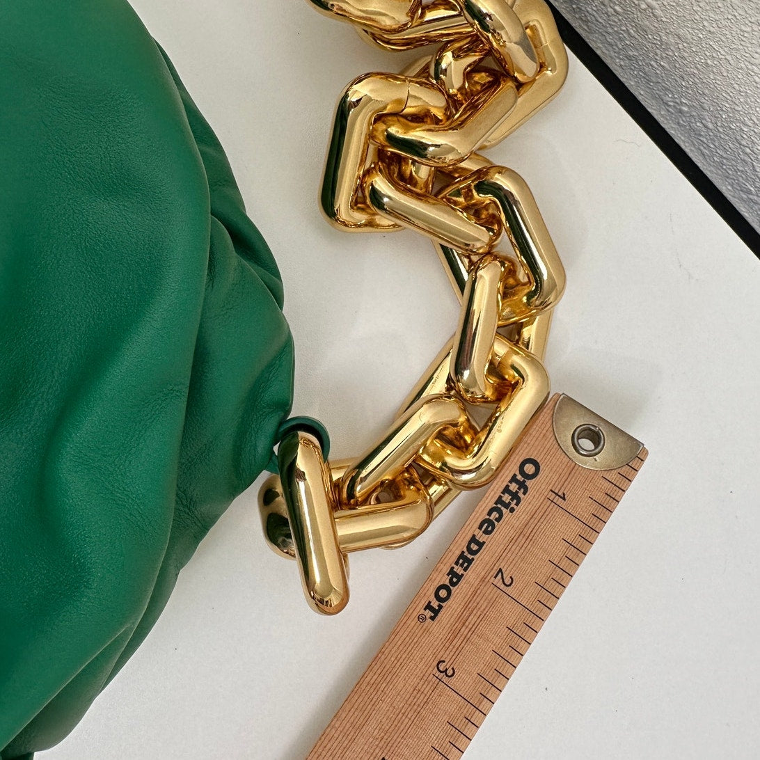 NWOT Bottega Veneta Chain Pouch Leather Shoulder Bag – Green with Gold Chain