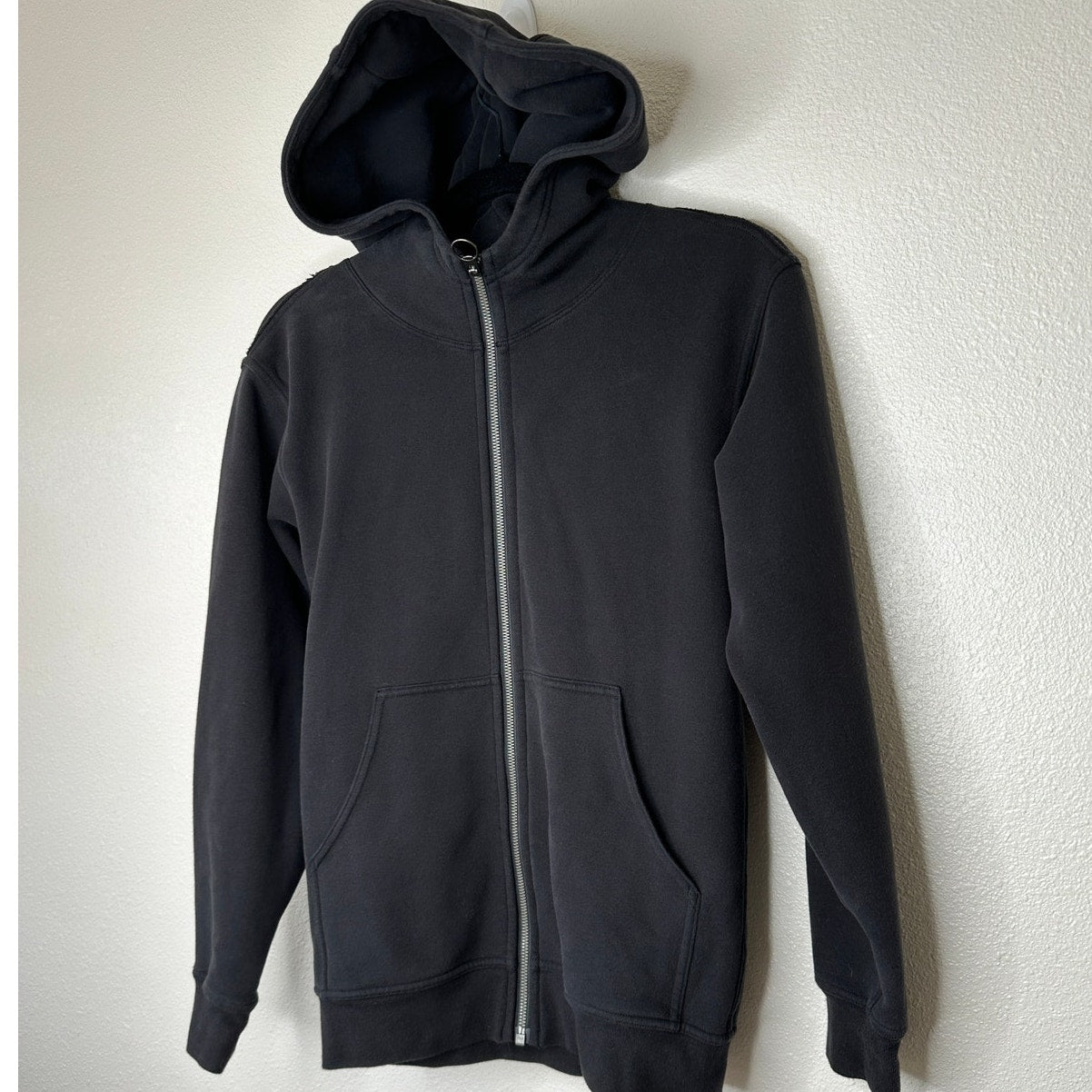 Lululemon Gray Black Long Sleeve Front Zip Pocketed Hoodie 6