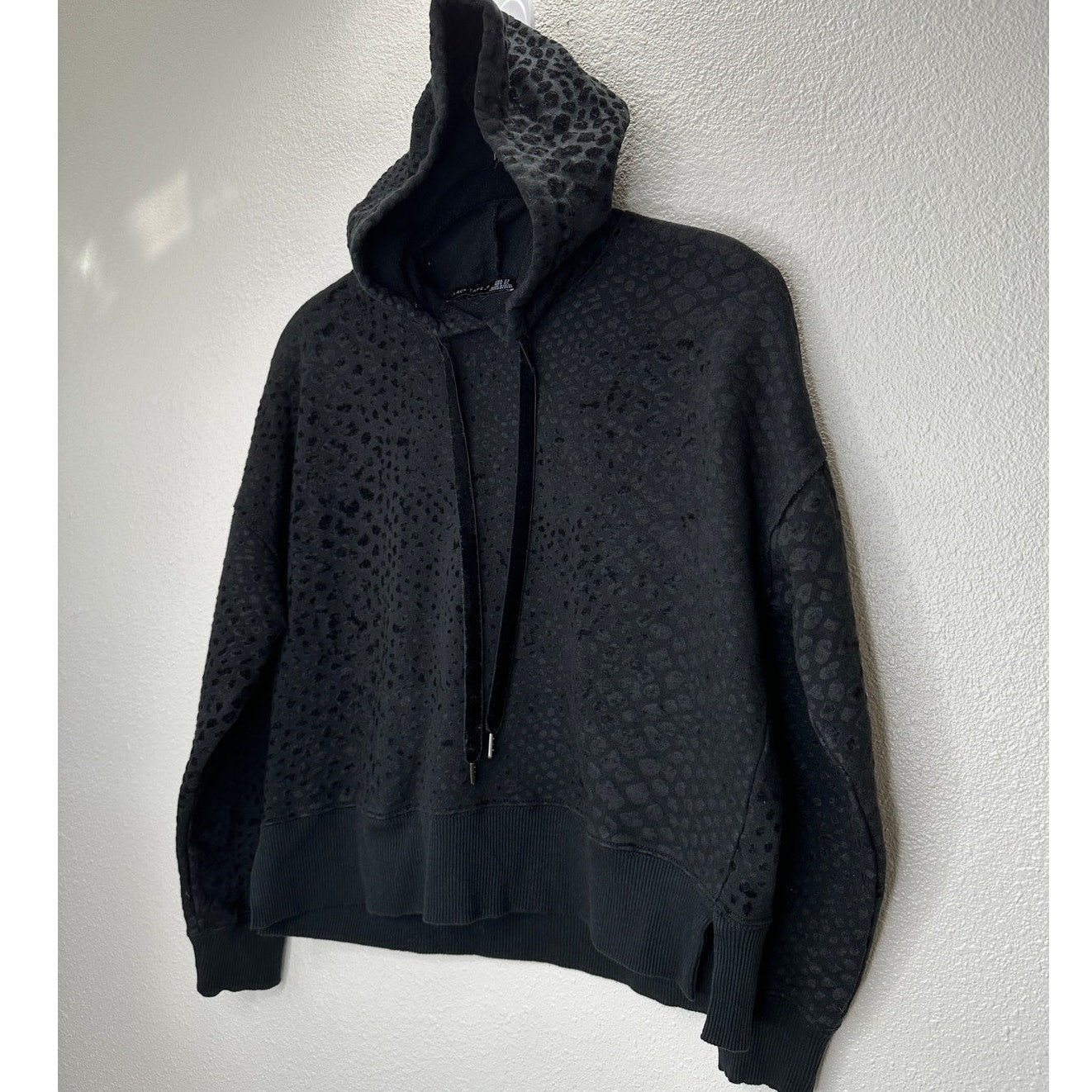 Black Tape Black Hooded Long Sleeve Cheetah Print Embossed Design Hoodie S