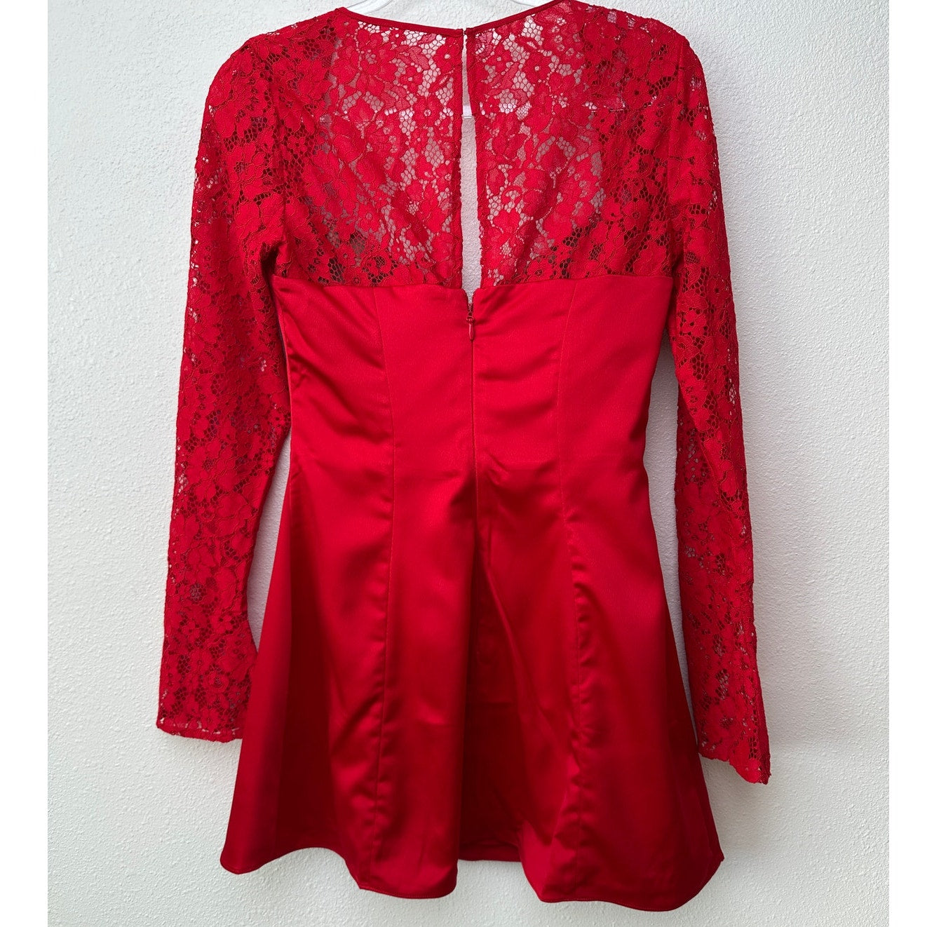 NWT House of CB Jennica Red Lace Sleeve Bustier Satin Mini Dress M