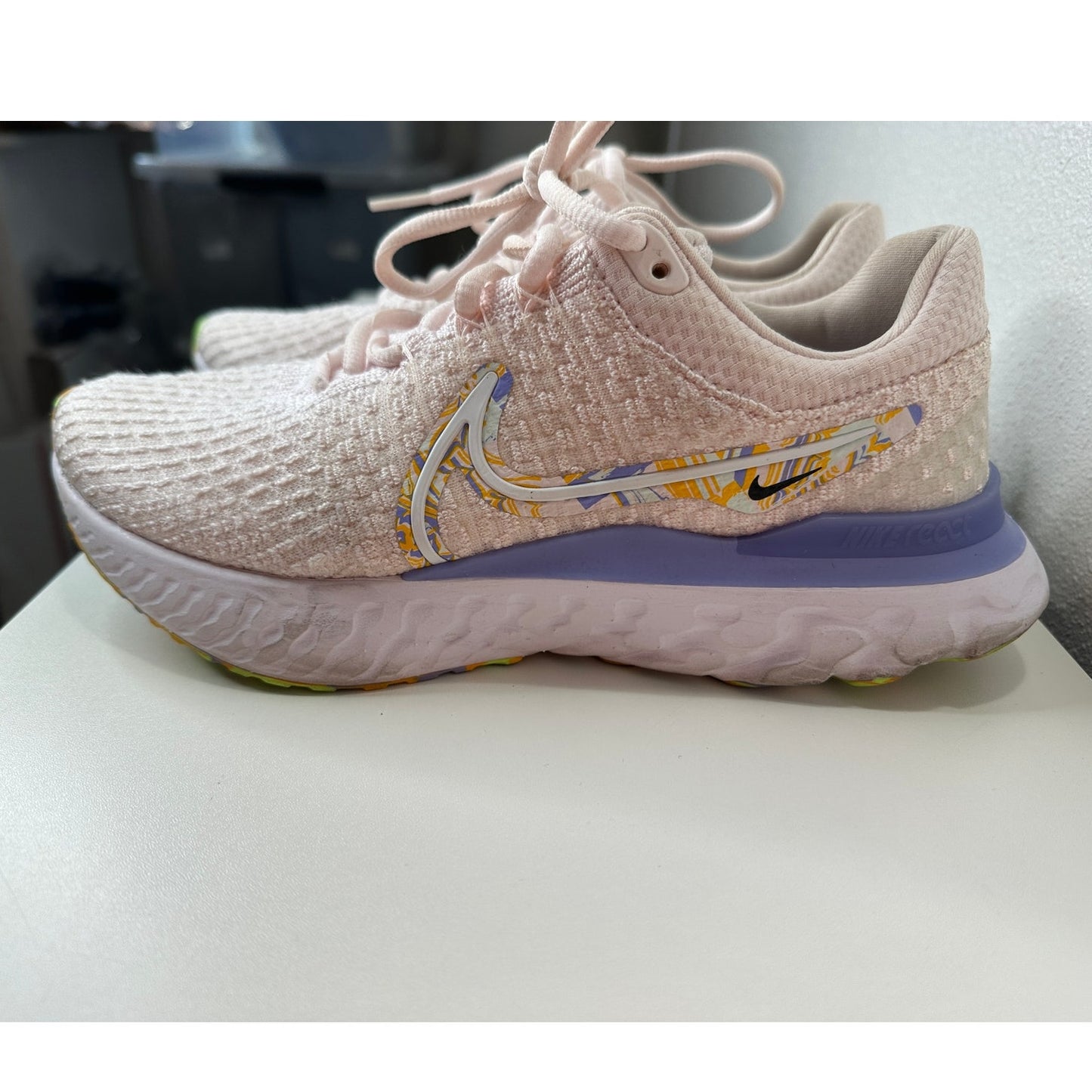 Nike Pale Pink React Infinity Run Flyknit 3 Premium Road Running Shoe 8