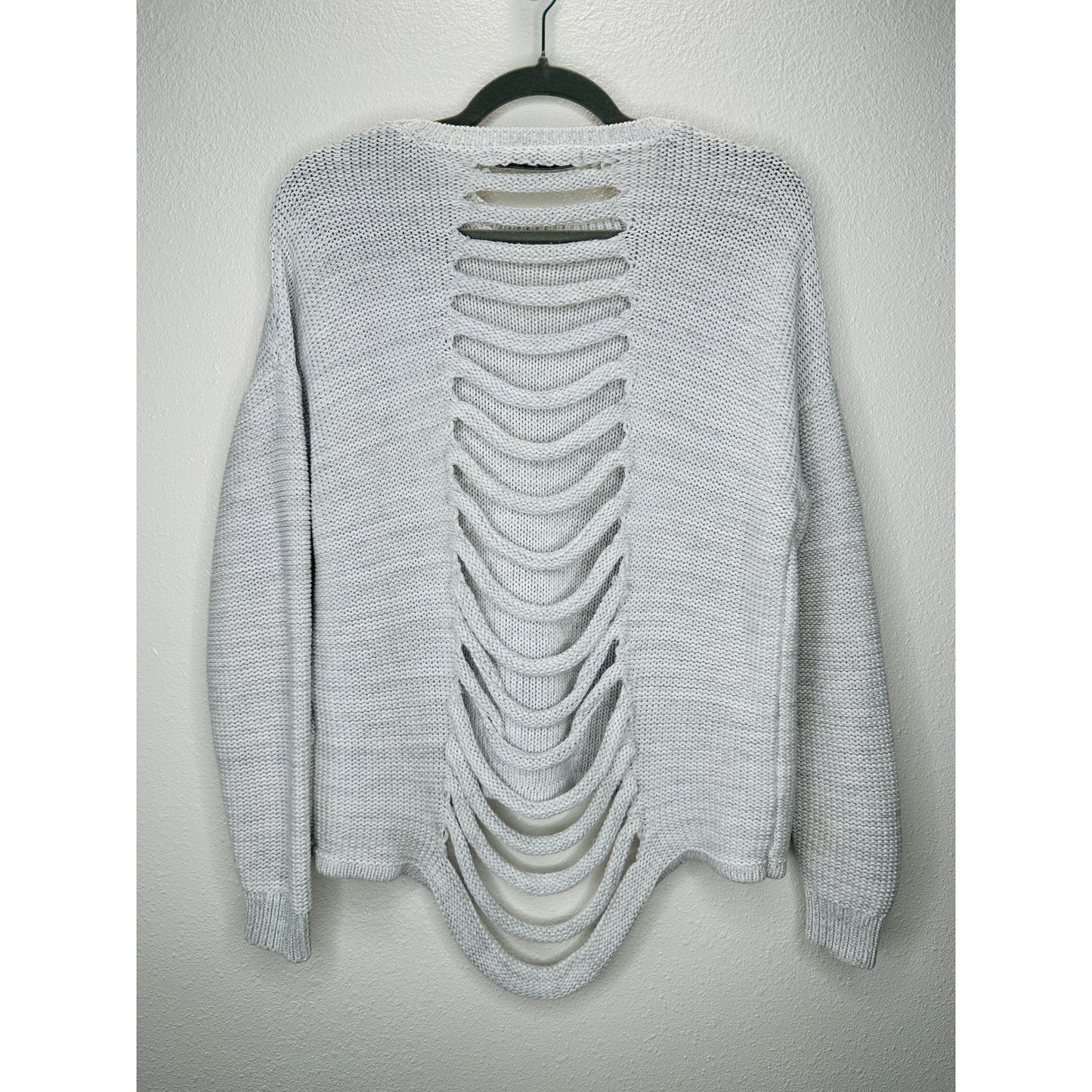 Stitches & Stripes Light Gray Crew Neck Distressed Back Sweater XL