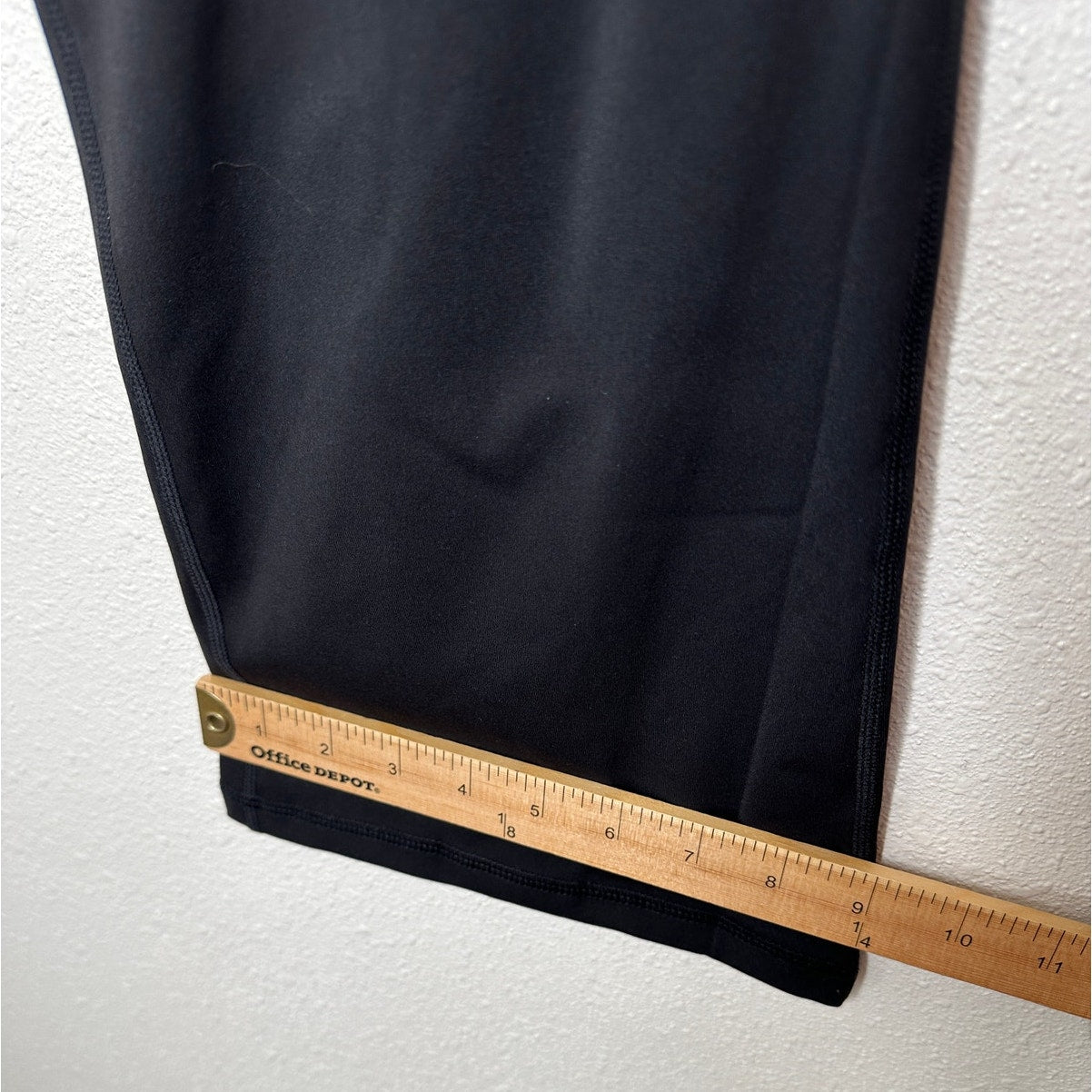 NWT YogiPace Black Wide Waistband Cropped Wide Leg Yoga Pant Small