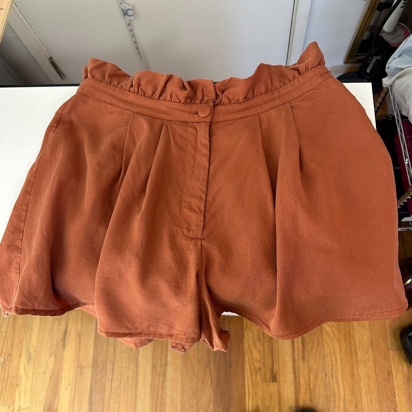 Revolve Lovers + Friends Rust Paperbag Tati High-Waist Pleated Button Shorts L