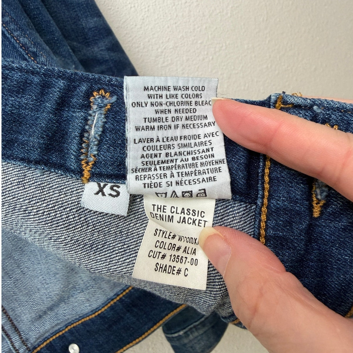 Hudson Classic Medium Wash Denim Jacket Button Front XS