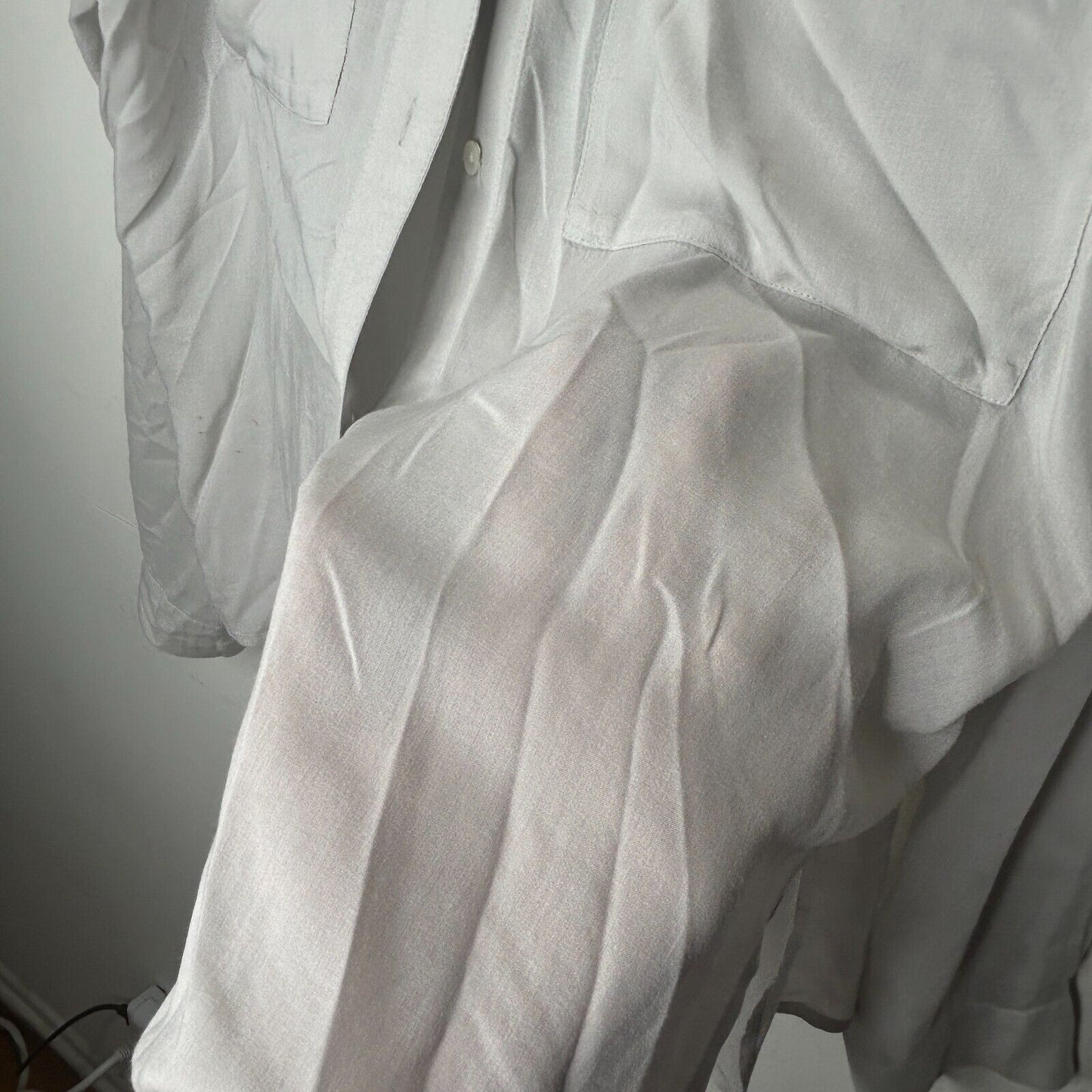 James Perse Gray Sand Open V-Neck Front Button Front Pockets Long Sleeve Shirt L