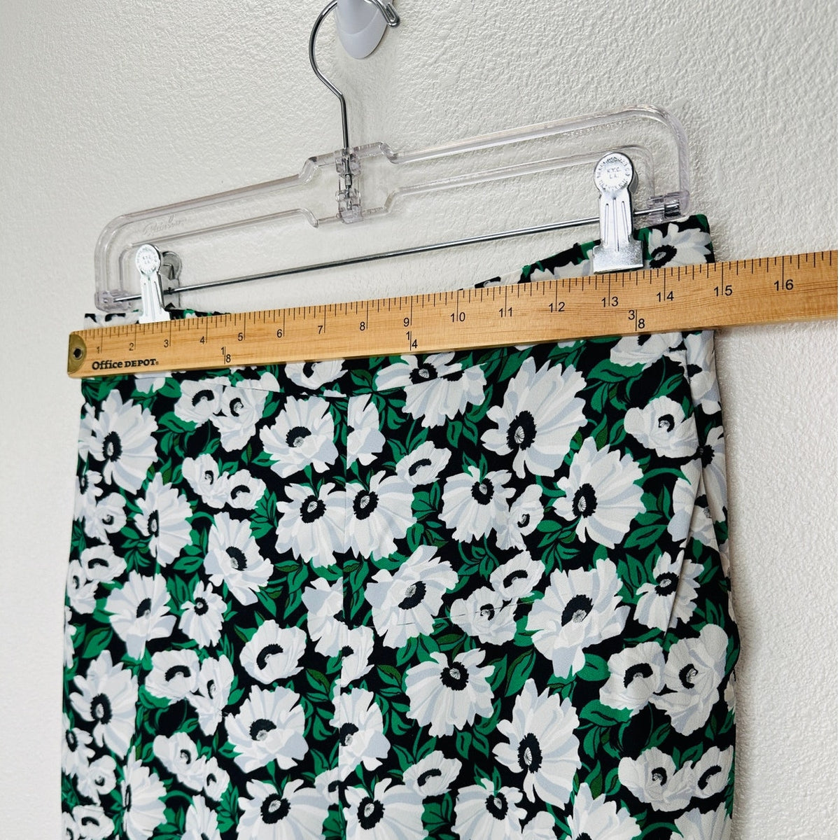 Stella McCartney White Black Green Floral Print Julia Flora Jogger Pants M