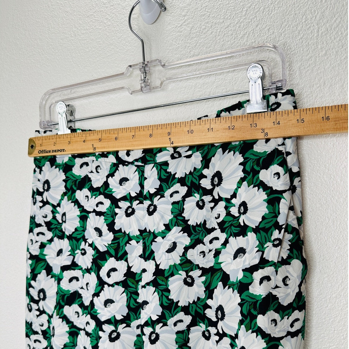 Stella McCartney White Black Green Floral Print Julia Flora Jogger Pants 42