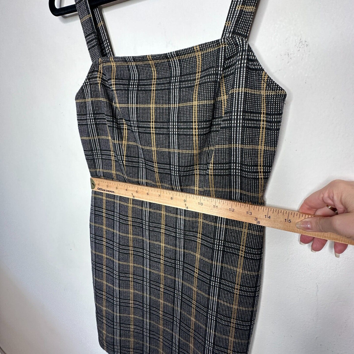 Cute Gold Gray White Black Plaid Sleeveless Knit Jumper Overall Mini Dress Med
