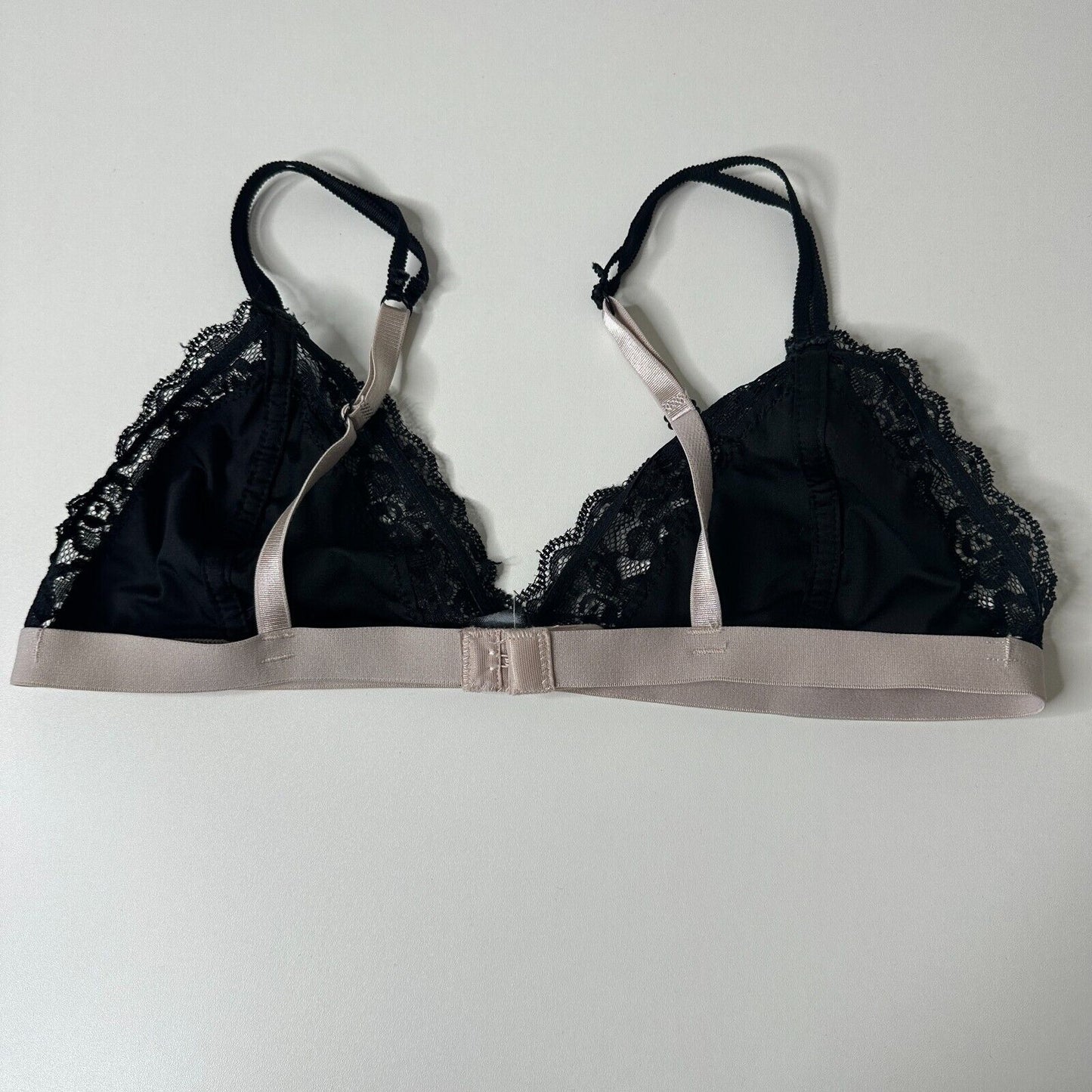Black With Nude Edging Triangle Lace Bralette Adj Straps Hook & Eye Close Large