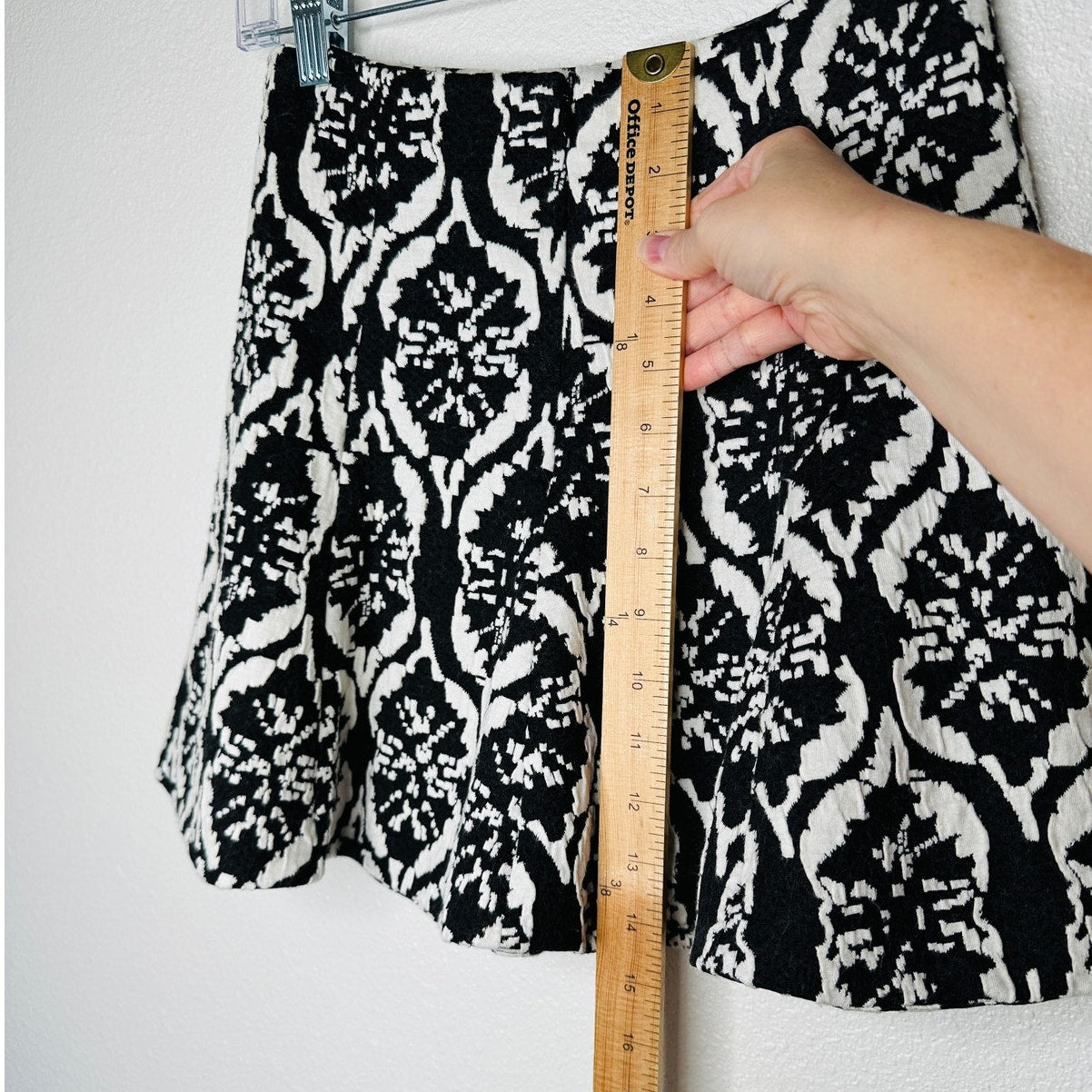 Lovers + Friends Tatum Black & White Jacquard Mini Skirt XS
