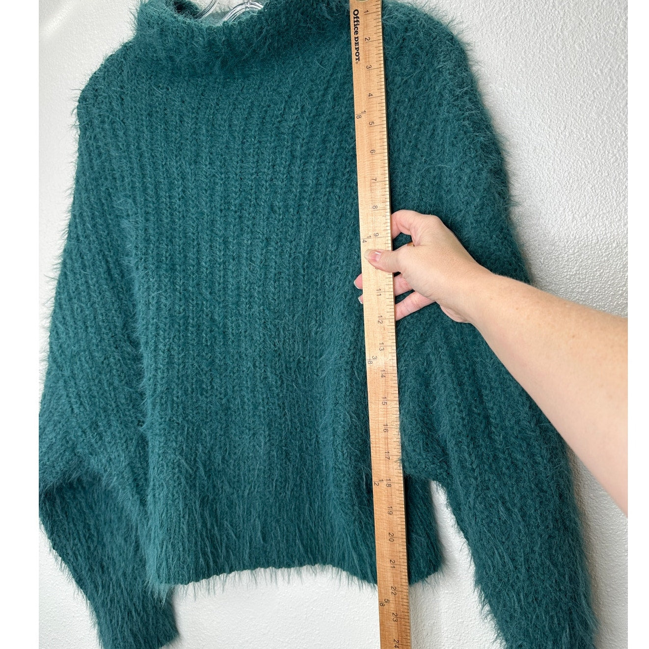 Express Green Fuzzy Long Sleeve Mock Neck Crop Sweater XS
